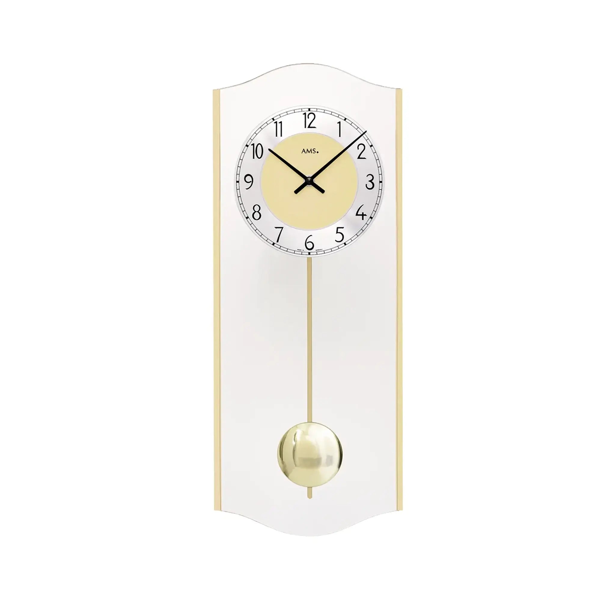 Wanduhr mit Messingrahmen, rundem Zifferblatt und pendelndem Messinggewicht