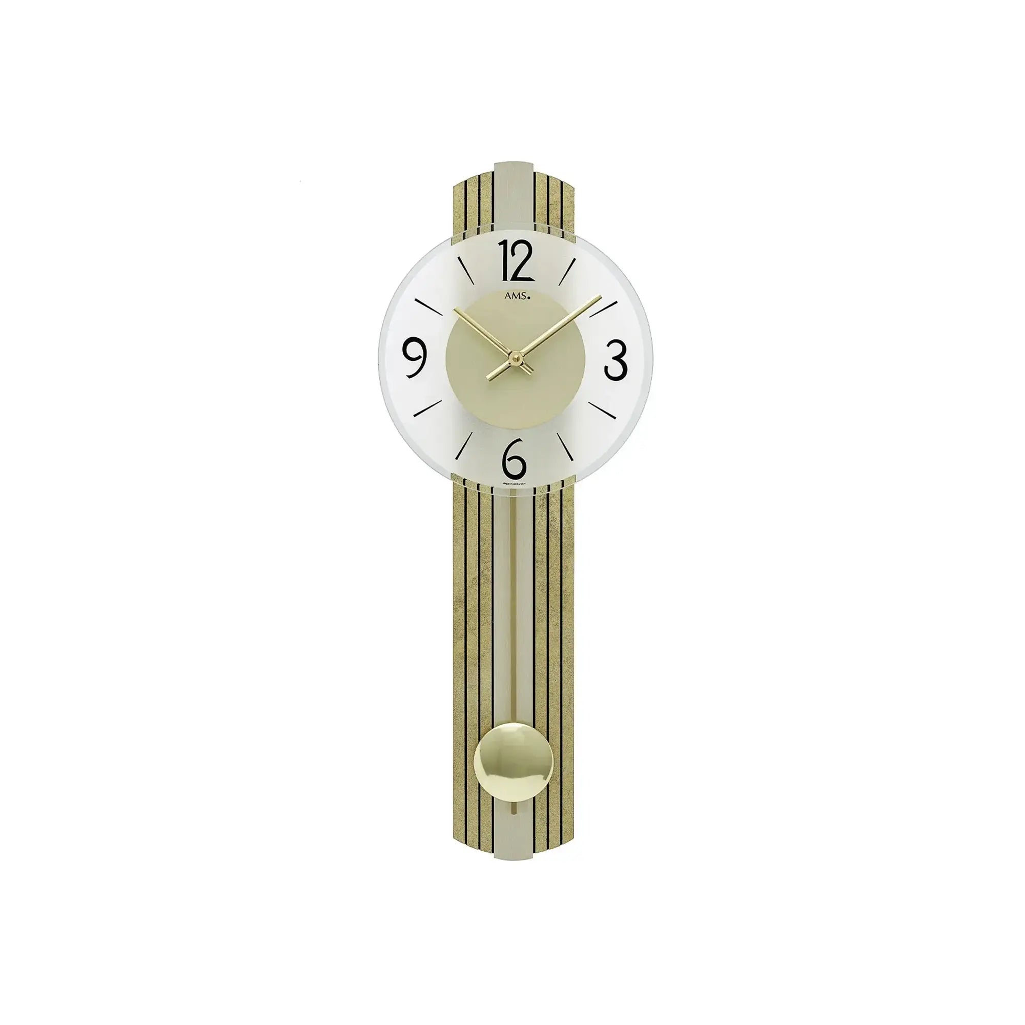 Wanduhr mit rundem weißem Ziffernblatt, goldenen Zeigern und Messingstreifen-Gehäuse