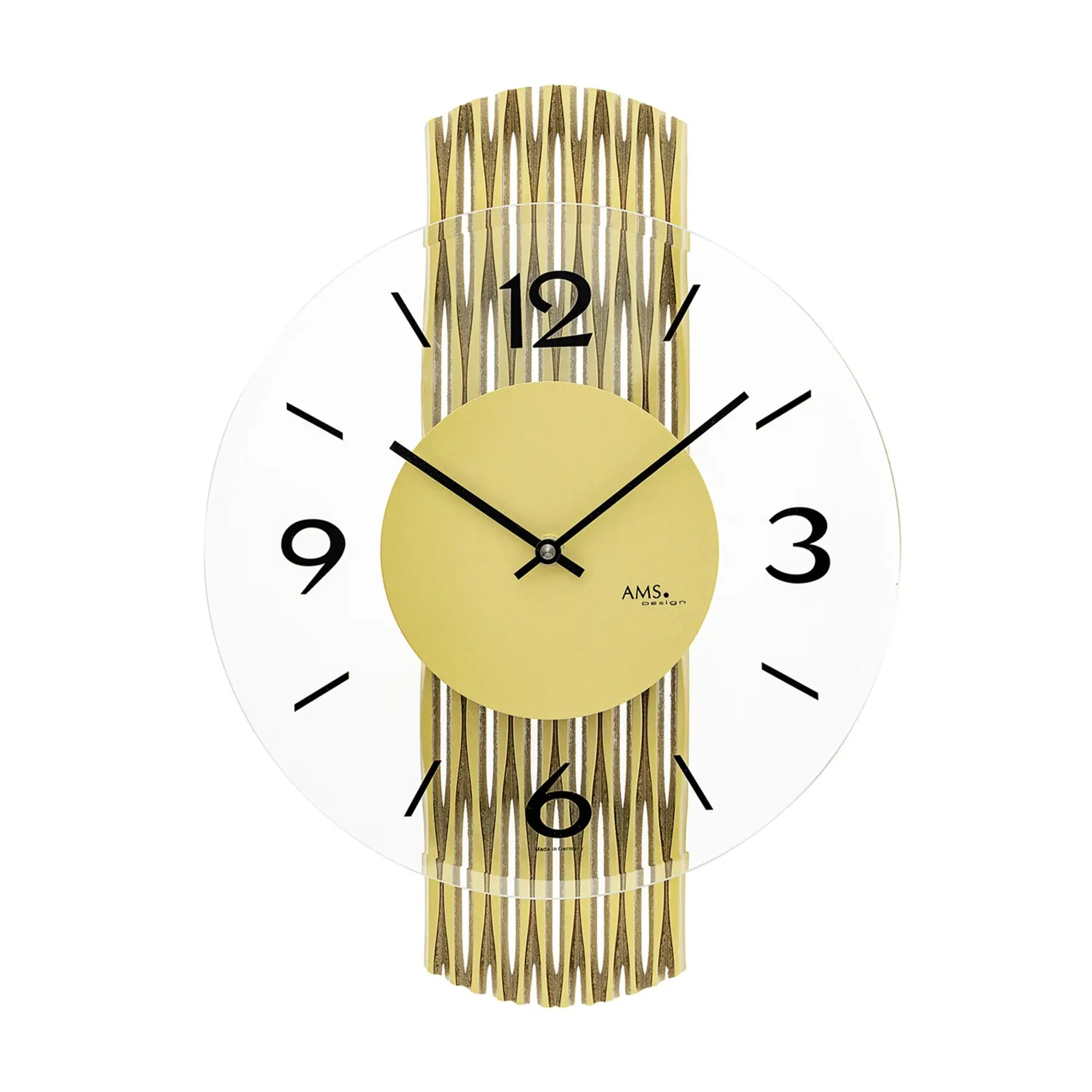 Wanduhr mit gelbem Ziffernblatt, schwarzen Zeigern und messingfarbenem Holzrahmen