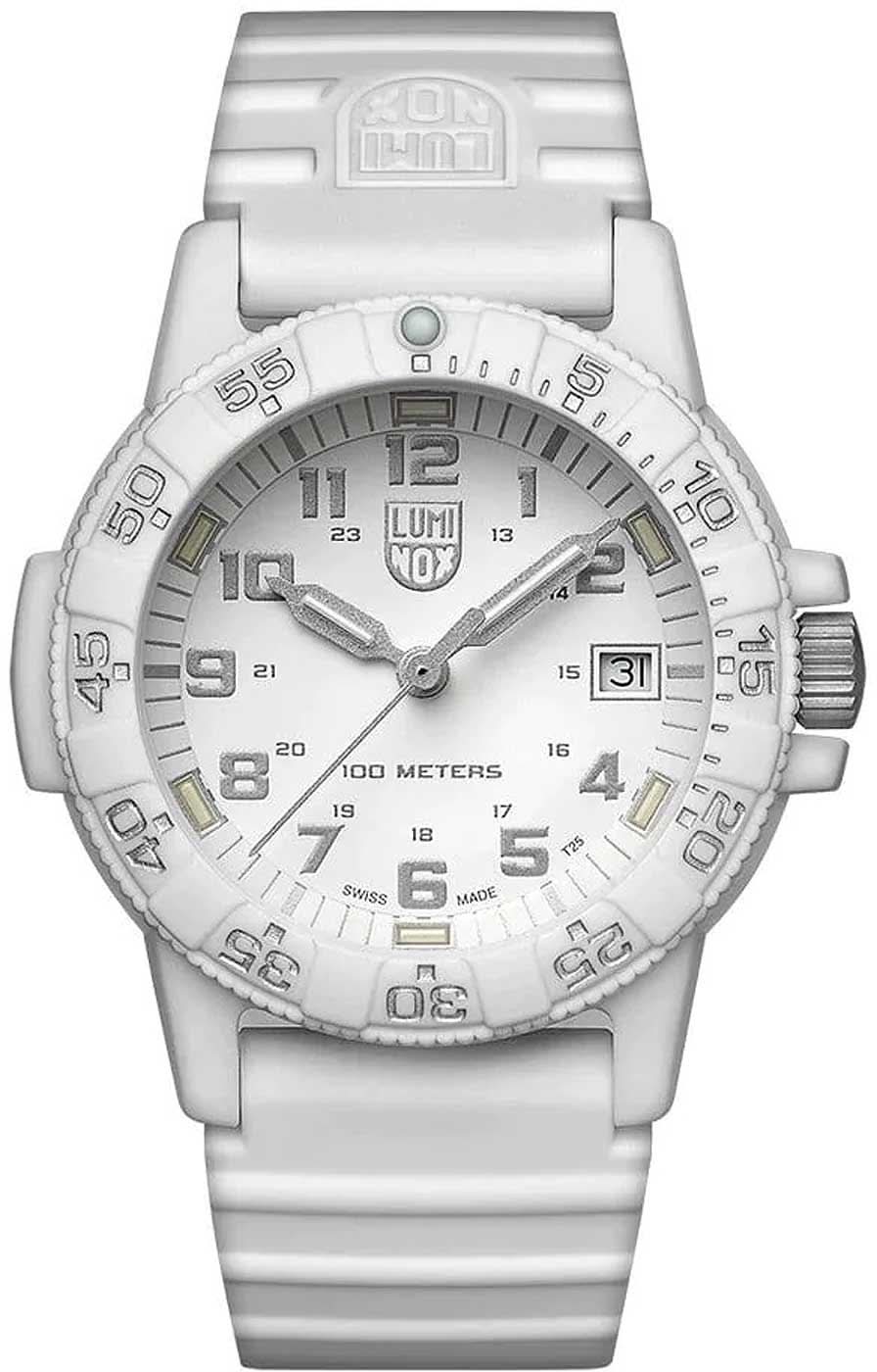 Montre de sport avec cadran gris, date à 3 heures, bracelet en silicone