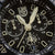 Montre bracelet homme, gros plan du cadran avec compteurs chronographes et logo LUMINOX