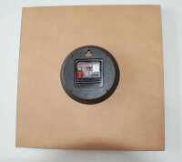 Horloge murale moderne 34 cm x 34 cm x 4 cm - AMS Modèle: 9593