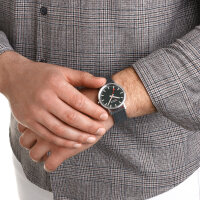 Montre homme/femme Classic - Mondaine modèle: A660.30360.60SBF