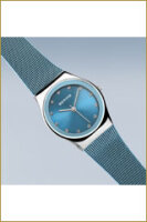 Montre femme avec zirconias, verre saphir - Bering modèle: 12927-308