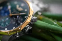 Montre pour femme bicolore or/argent avec bracelet en acier inoxydable - Modèle Vostok Europe: JS20-125E752B