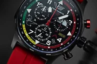 Montre homme noire avec bracelet en silicone rouge - Modèle Vostok Europe VK68-592C775.