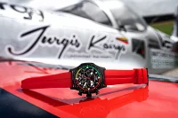 Montre homme noire avec bracelet en silicone rouge - Modèle Vostok Europe VK68-592C775.