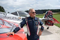 Montre homme noire avec bracelet en silicone rouge - Modèle Vostok Europe VK68-592C775.