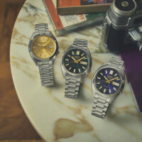 Seiko 5 Sports Automatik-Herrenuhr Gelbes Zifferblatt Edelstahlband Kaliber 4R36